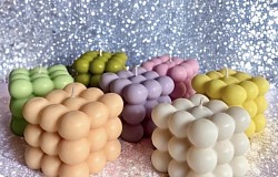 Bubble 3 .  (40AED)